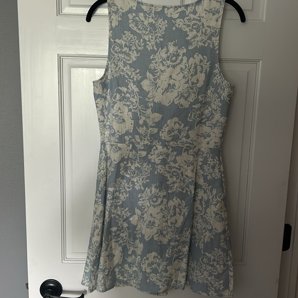 Reformation, Jill Linen Dress in print Porcelain, blue and white, size 4 - Picture 6 of 7
